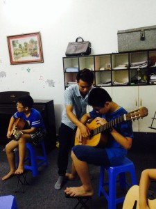 Học-guitar2
